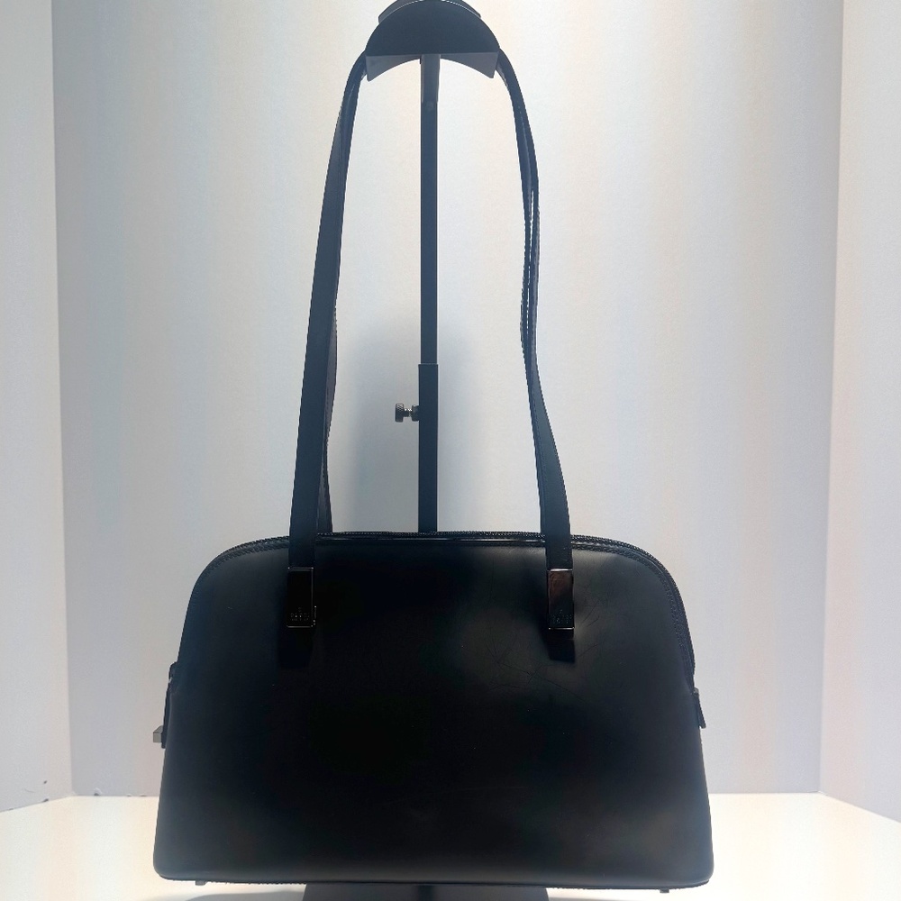 Gucci Leather Handbag w/COA EUC